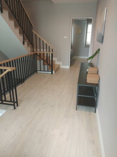 ไขข้อข้องใจ พื้นไม้ลามิเนต พื้นไม้เอ็นจิเนียร์ และกระเบื้องยางลายไม้ คืออะไร