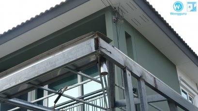 รางน้ำฝนสแตนเลส กับงานหลังคาโรงรถสไตล์โมเดิร์น