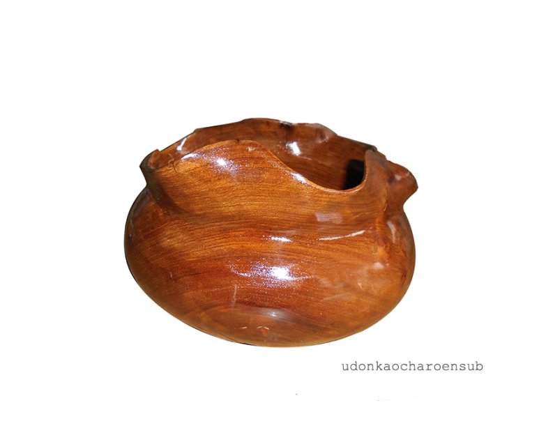 งานไม้แกะสลัก