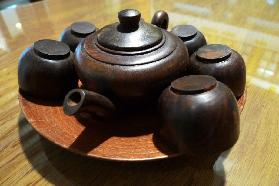 งานไม้แกะสลัก