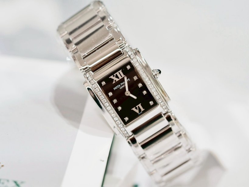 Patek Philippe Twenty-4  4910/10A