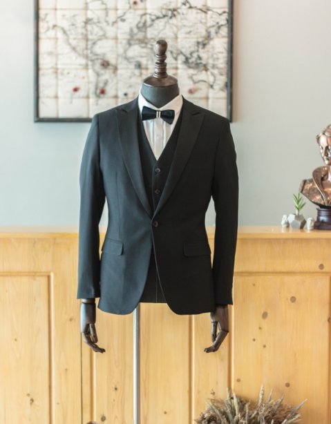 ชุดสูทบุรุษ