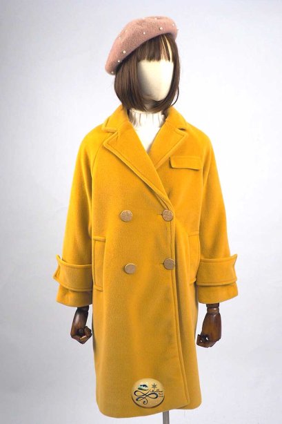 เช่าเสื้อโค้ทผู้หญิง รุ่น  Saffron Swing Double Breasted Velvet Coat  902GCL294FAYEL1