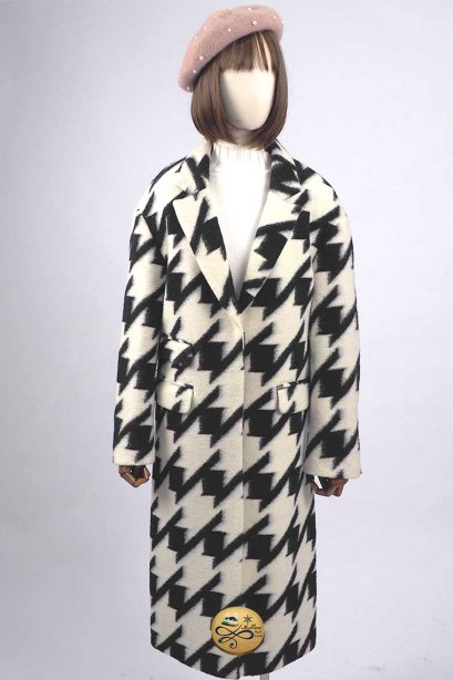 เช่าเสื้อโค้ทผู้หญิง รุ่น  Grease and white flour Herringbone breasted Coat  903GCL336MSBW