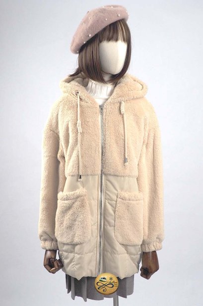 เช่าเสื้อโค้ทผู้หญิง รุ่น  Patchwork cotton mink Light Peach coat  902GCL123FACRM1