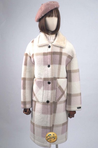 เช่าเสื้อโค้ทผู้หญิง รุ่น  Faux Suede Geranium Pink &amp; Amber Brown Madras Top Coat	905GCL412FAMXXL1