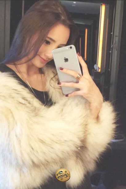 เช่าแจ็คเก็ตเฟอร์ รุ่น Fur Faux Chantilly Lace jacket	909GJF531FAWHS1