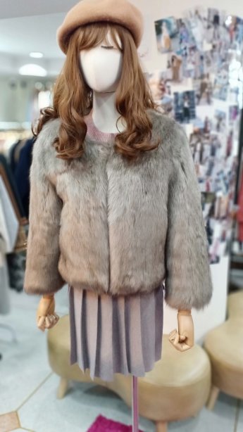เช่าแจ็คเก็ตเฟอร์ รุ่น Smokie Faux Fur Coat	904GJF360FAGYS1