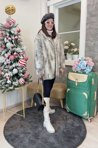 เช่าเสื้อโค้ทผู้หญิง  รุ่น  Suede Dew  Faux Fur Coat	2105GCF1060FAMX1
