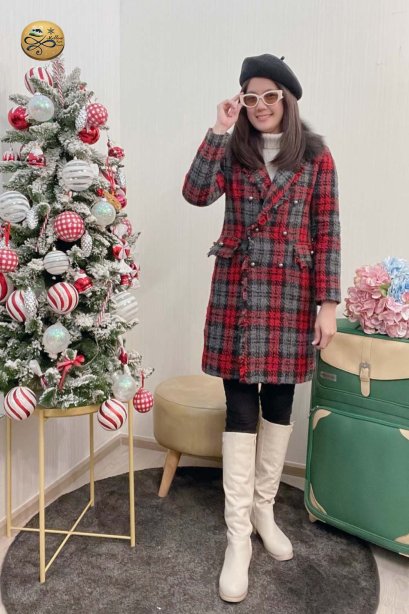 เช่าเสื้อโค้ทผู้หญิง  รุ่น Christmas Party Double Breasted Coat	2107GCL1129FAMX1