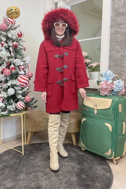 เช่าเสื้อโค้ทผู้หญิง  รุ่น Equestrian Red Duffle Coat	2107GCL1223FARE1