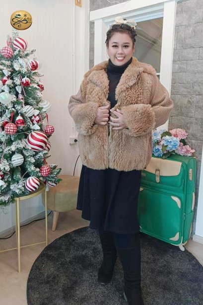 เช่าเสื้อโค้ทผู้หญิง  รุ่น Cambridge Brown Rabbit Fur Coat	2107GCS1303FABR1