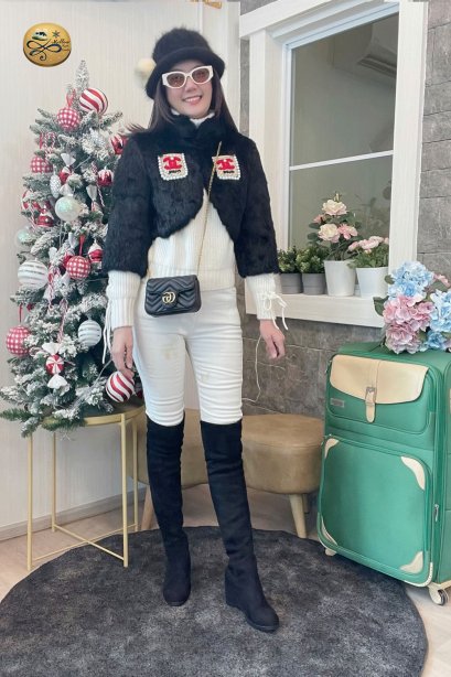 เช่าแจ็คเก็ตเฟอร์ รุ่น  Moonless Night Fur Jacket	2111GCF1762FABK1