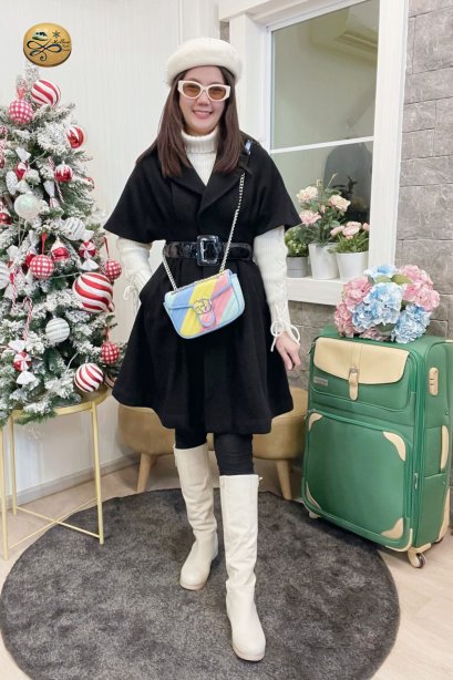 เช่าเสื้อกันหนาว รุ่น  Black Beauty Capelet Coat	2203GCL1863FABK1