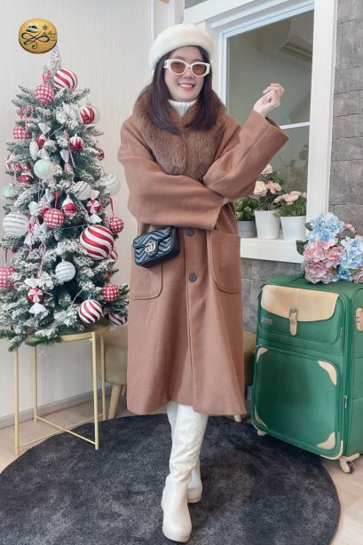 เช่าเสื้อกันหนาว รุ่น  Antiquarian Brown  Single Breasted Coat  2208MCL1983FABR1