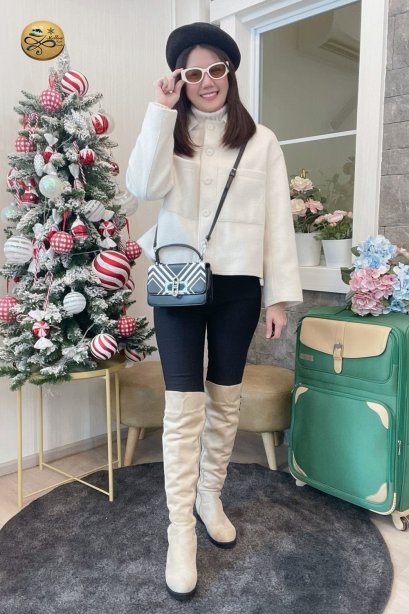 เช่าเสื้อโค้ทผู้หญิง รุ่น &quot; Chantilly Lace Pea Jacket&quot;	902GCS1986FAWH2