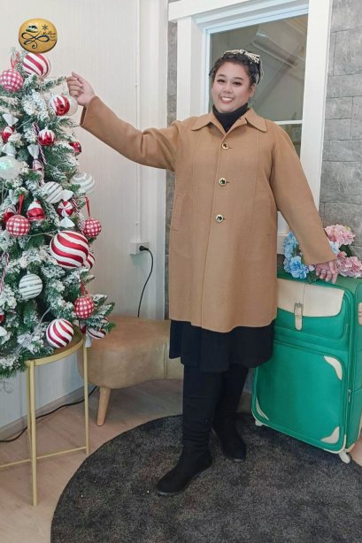 เช่าเสื้อโค้ทผู้หญิง รุ่น  Dark Honey Blonde Coat	2209GCL2000FABR1