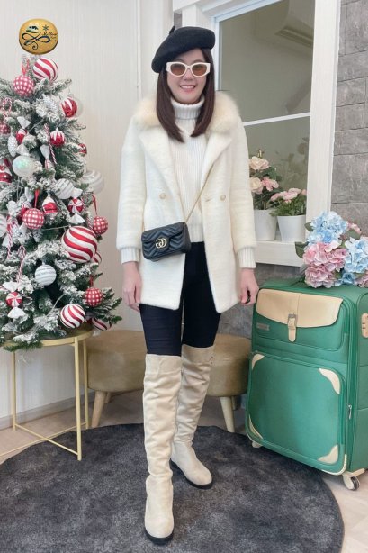 เช่าเสื้อโค้ทผู้หญิง รุ่น  Faux Mink Bleached Coral Coat  902GCL232FAWHS1