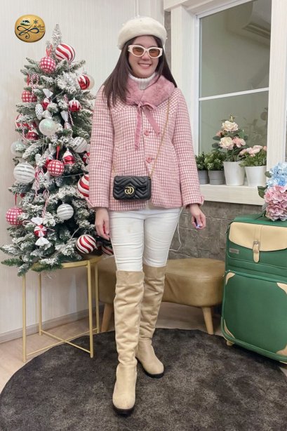 เช่าเสื้อโค้ทผู้หญิง รุ่น  Fox Fur collar Plate Peony Jacket  2006GCS717FAPK1