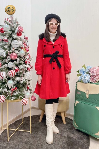 เช่าเสื้อโค้ทผู้หญิง รุ่น  Fur Collar Carmim Princess Coat  2006GCL790FARE1