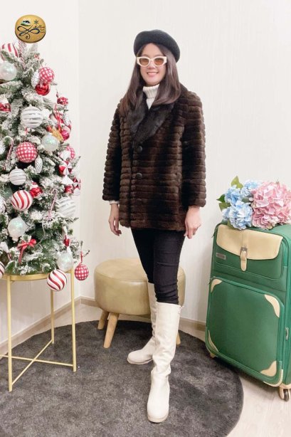 เช่าเสื้อโค้ทผู้หญิง  รุ่น  Sepia Russett Fur Jacket	2101GCF935FAMX1