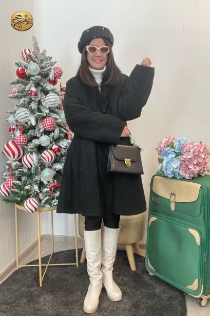 เช่าเสื้อโค้ทผู้หญิง  รุ่น French Beret Chamois Wrap Coat	2101GCF949FABK1