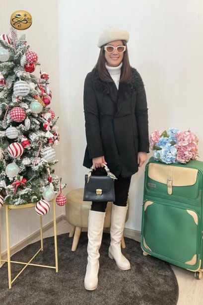 เช่าเสื้อโค้ทผู้หญิง  รุ่น French Beret Chamois Wrap Coat	2101GCF965FABK1