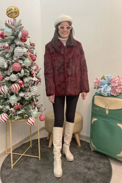เช่าเสื้อโค้ทผู้หญิง  รุ่น Brick Red Rabbit Fur Jacket 	2101GCF973FARE1