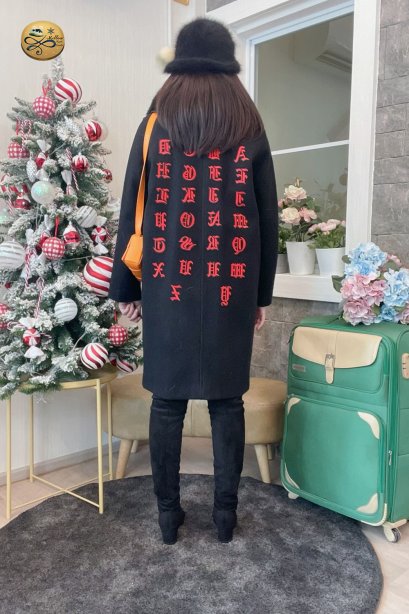 เช่าเสื้อโค้ทผู้หญิง  รุ่น Black Beauty Double Breasted Coat	2103GCL991FABK1