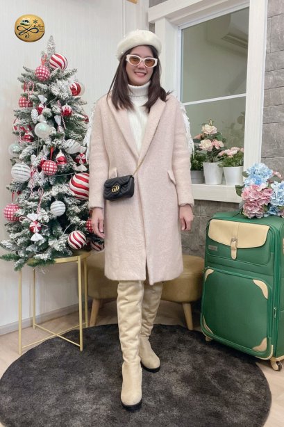 เช่าเสื้อโค้ทผู้หญิง  รุ่น Angle Wing Cream Tan Single Breasted Coat	2103GCL995FAPK1