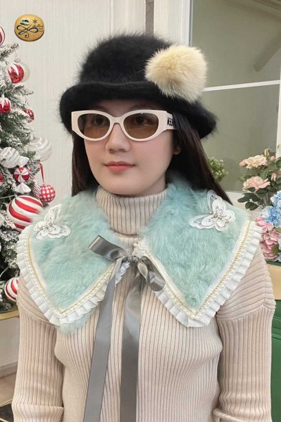 เช่าปกเฟอร์แท้ตกแต่ง  Fur Collar  2104GFUR013GNF1