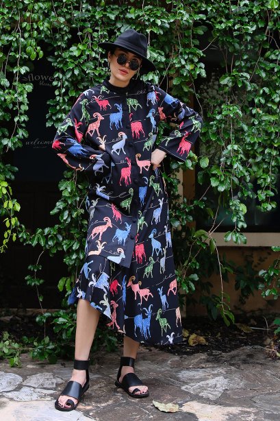 เดรสยาวคอปีน ทรงป้าย ชายระบายเฉลียง ลายพิมพ์แกะบิ๊กฮอร์น - ORIENTAL BREEZE WRAP DRESS (BIGHORN SHEEP)