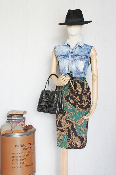 street fashion vintage mix and match