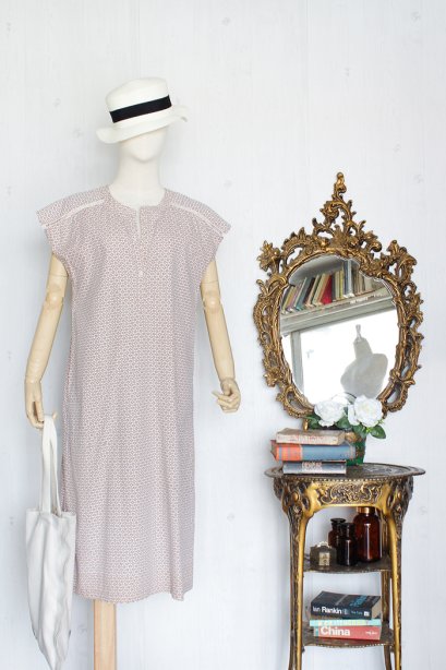 เดรสวินเทจ ญี่ปุ่น ผ้าคอตตอน พิมพ์ลายกราฟฟิค