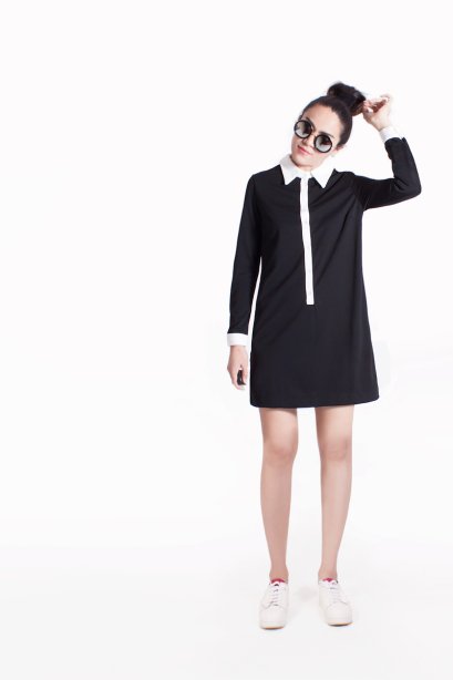 สตรีทแฟชั่น เดรสมินิมอล ผ้ายืดแขนยาว by WLS