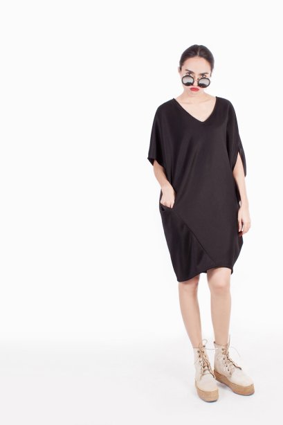 สตรีทแฟชั่น เดรส มินิมอล  Little Black Dress