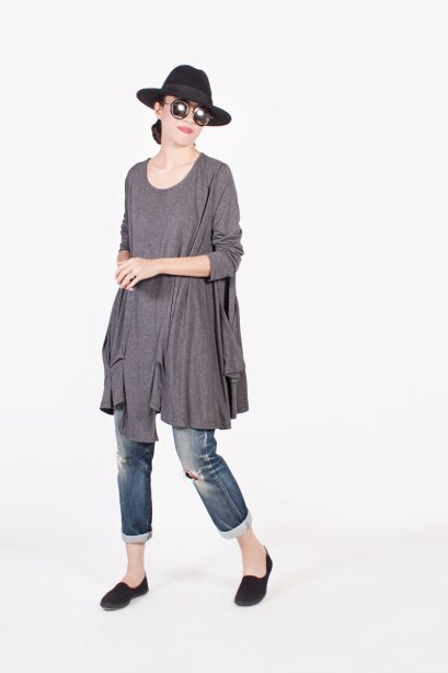 สตรีทแฟชั่น เสื้อทรงเอ  oversized สีเทา by WLS