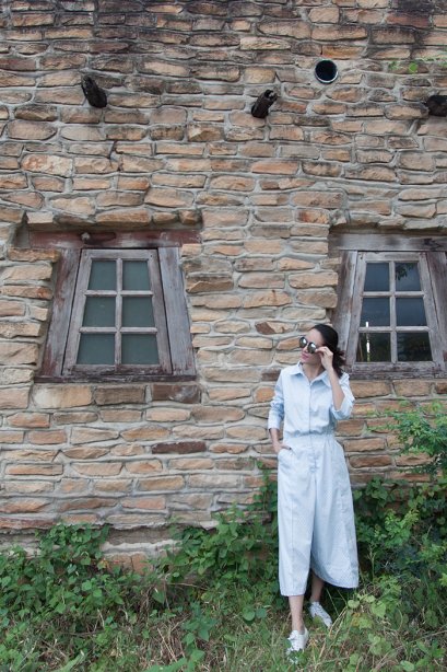 สตรีทแฟชั่น จั๊มป์สูทคอเชิ๊ต ขาบาน Super Oversized by WLS