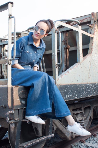 สตรีทแฟชั่น  Oversized Denim Shirt Maxi Dress By WLS