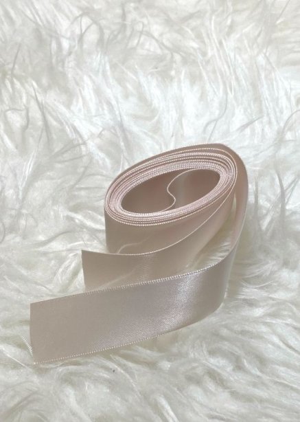 Ribbon Satin Pale White 22mm