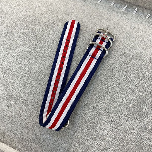 สายไนล่อน สำหรับนาฬิกาข้อมือ