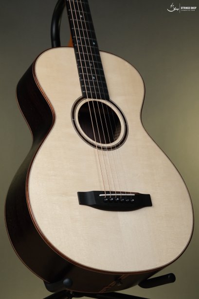 Lakewood C-31 P Natural