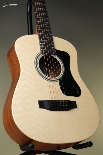 Guild Travel Spruce Acoustic Guitar - Natural