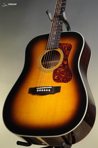 Guild D-140 Dreadnought Acoustic Guitar - Antique Burst