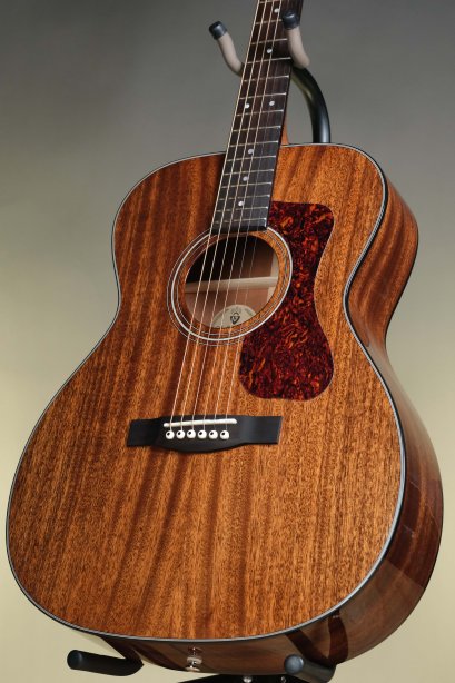 Guild OM-120 Orchestra Acoustic Guitar - Natural