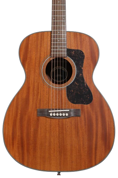 Guild OM-320 Acoustic Guitar - Natural