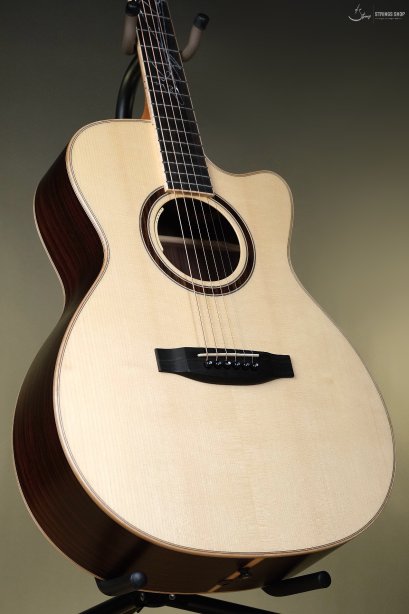 Lakewood Sungha Jung Signature
