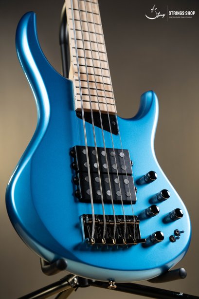 MTD Kingston Super 5 String, Maple Board, Super Blue