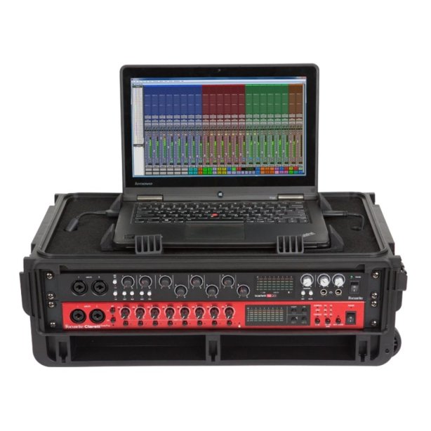 SKB 1SKB-iSF2U iSeries 2U Studio Flyer Laptop Rack Case