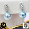 ต่างหูพลอยแท้ White Topaz ไล่ระดับ 3 เม็ด ห้อยไข่มุก Akoya สายพันธุ์น้ำเค็มคัดเกรด สี Blue Rose ทรงบารอก ขนาด 8.0 - 8.5 mm เกรด AA+ ตัวเรือนต่างหูวัสดุ เงินแท้ 925 ชุบสีทองคำขาว ประดับพลอยแท้ White Topaz รวม 1 ct. / 16.3.65